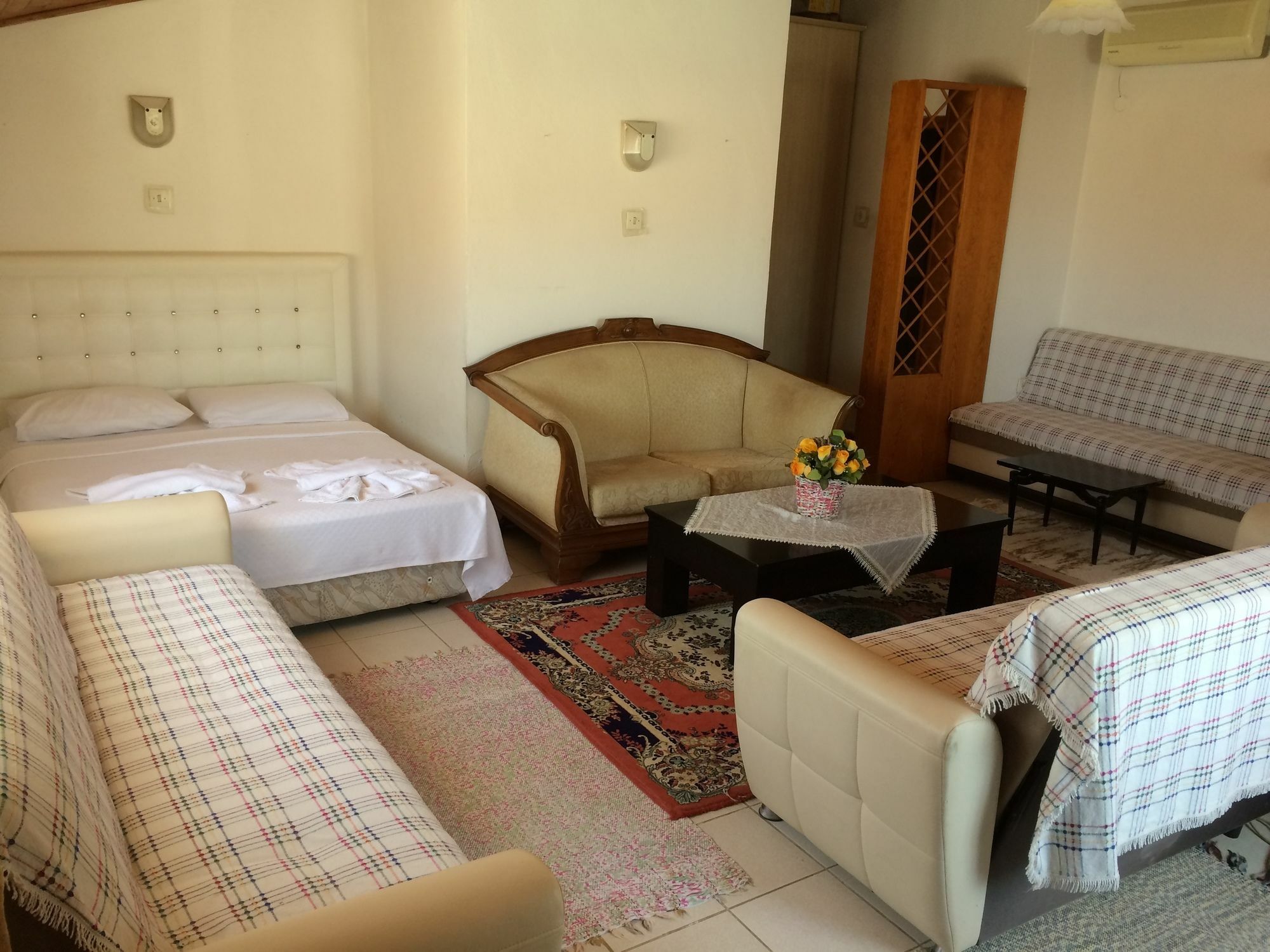 Parmis Rooms Çeşme エクステリア 写真