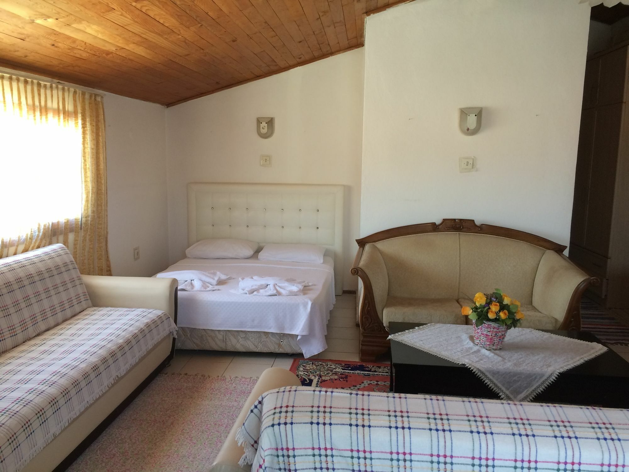 Parmis Rooms Çeşme エクステリア 写真