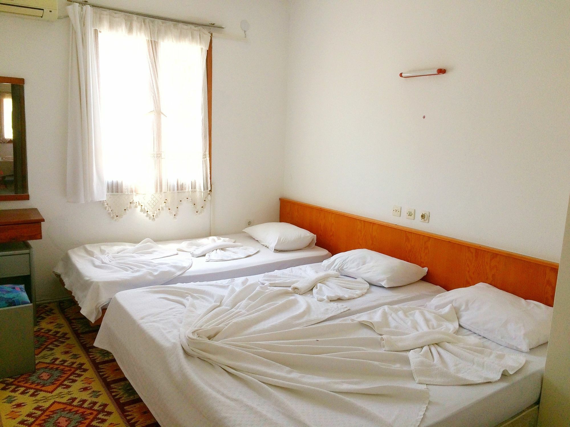 Parmis Rooms Çeşme エクステリア 写真