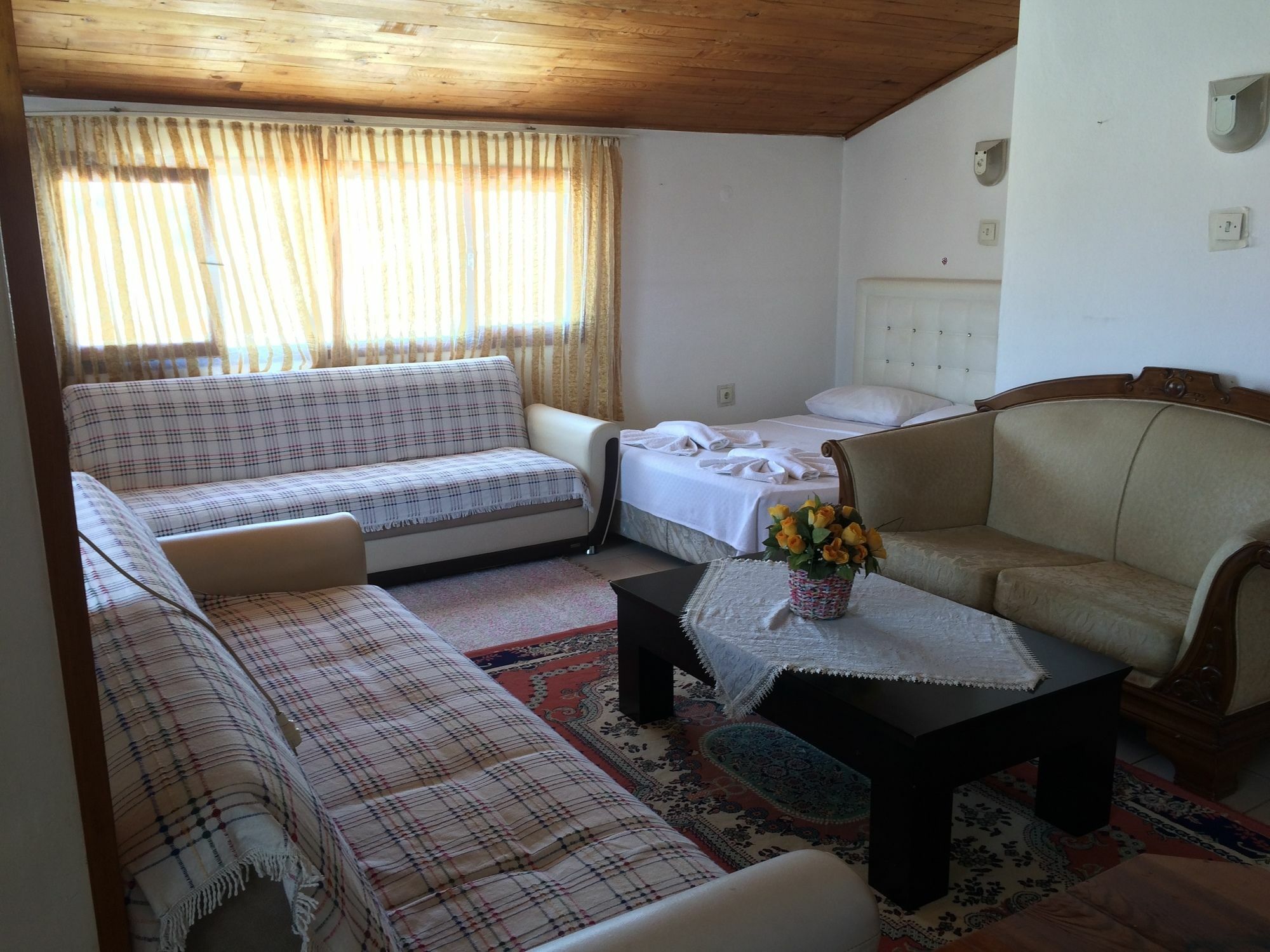 Parmis Rooms Çeşme エクステリア 写真